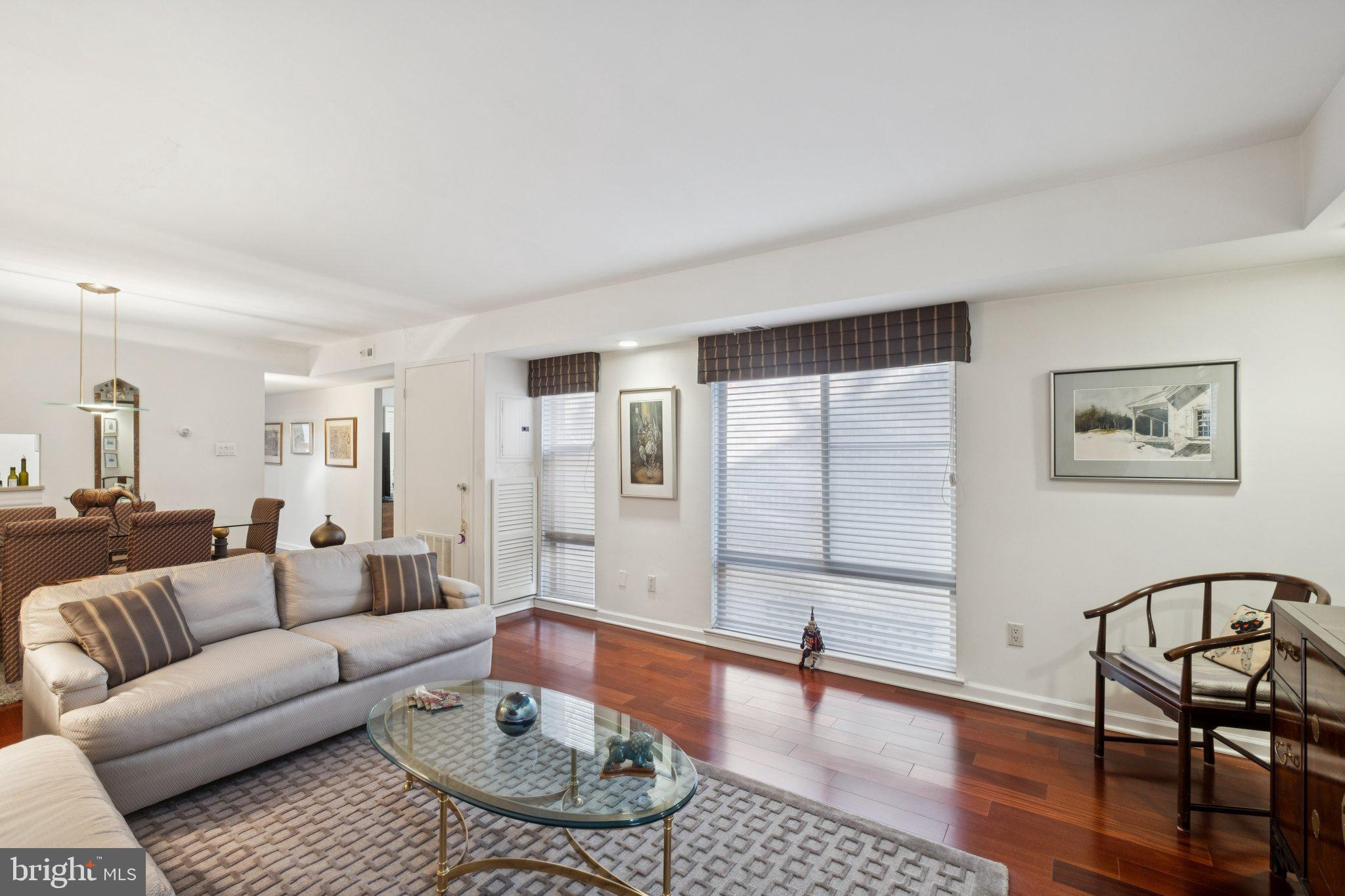 130 Spruce Street, Unit 15B Philadelphia, PA 19106 - Photo 5 of 27