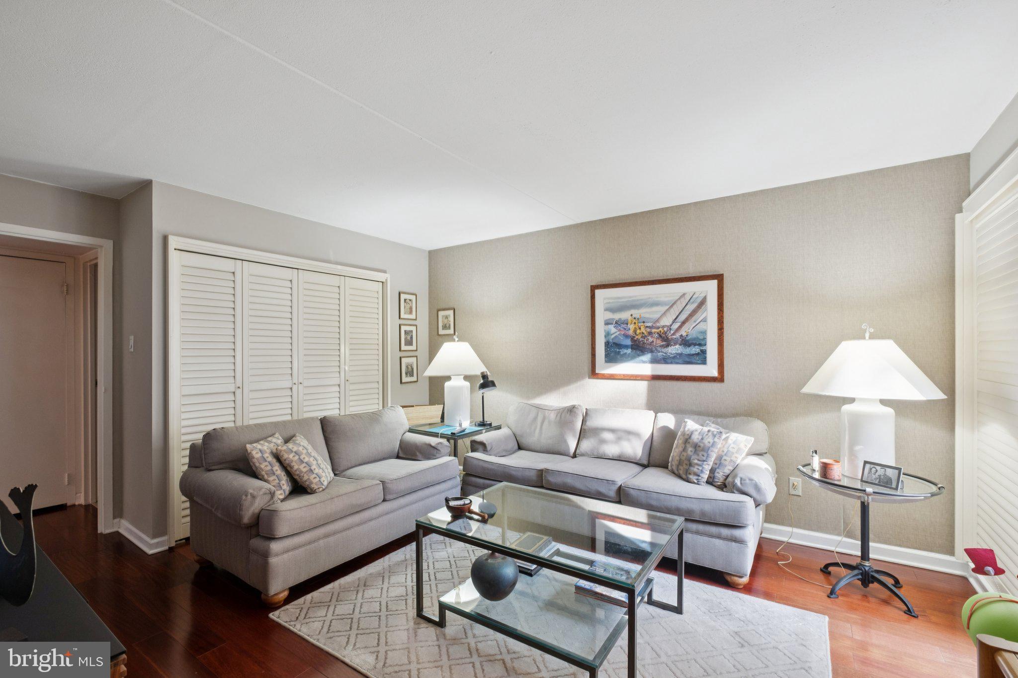 130 Spruce Street, Unit 15B Philadelphia, PA 19106 - Photo 10 of 27