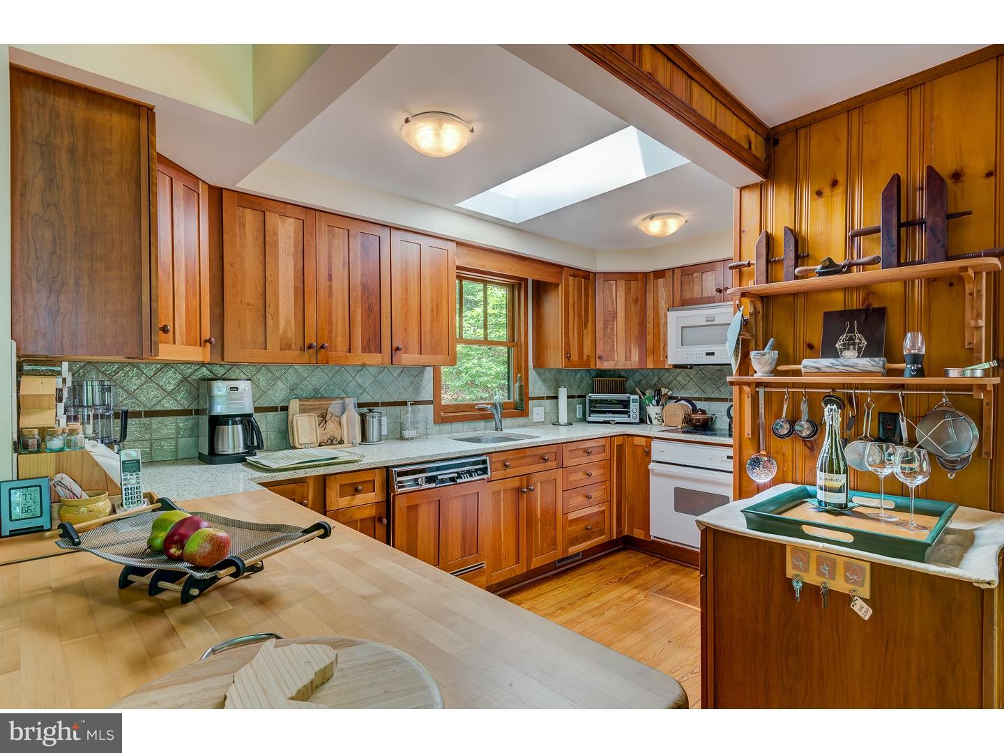 13 Cherry Run Road Monroeville, NJ 08343 - Photo 12 of 25 Kitchen