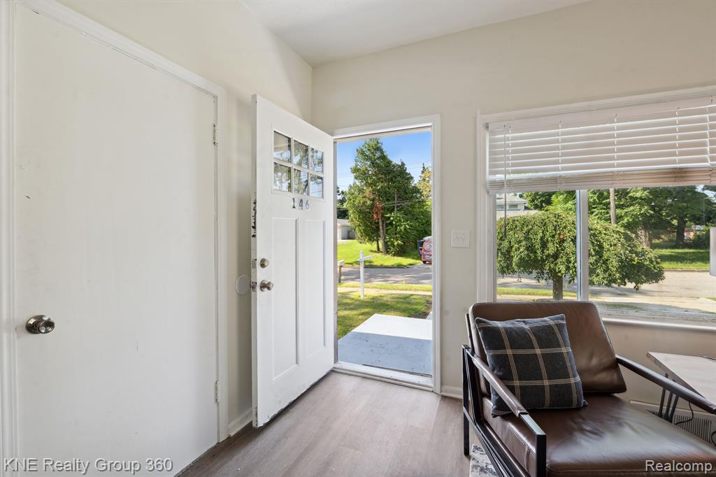 146 Ruth Avenue Pontiac, MI 48341 - Photo 6 of 34