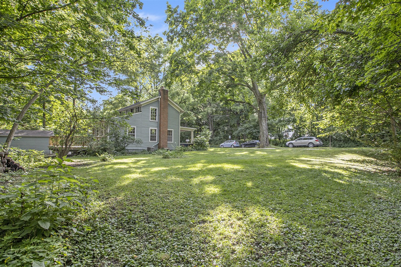 1308 Traver Road Ann Arbor, MI 48105 - Photo 5 of 55