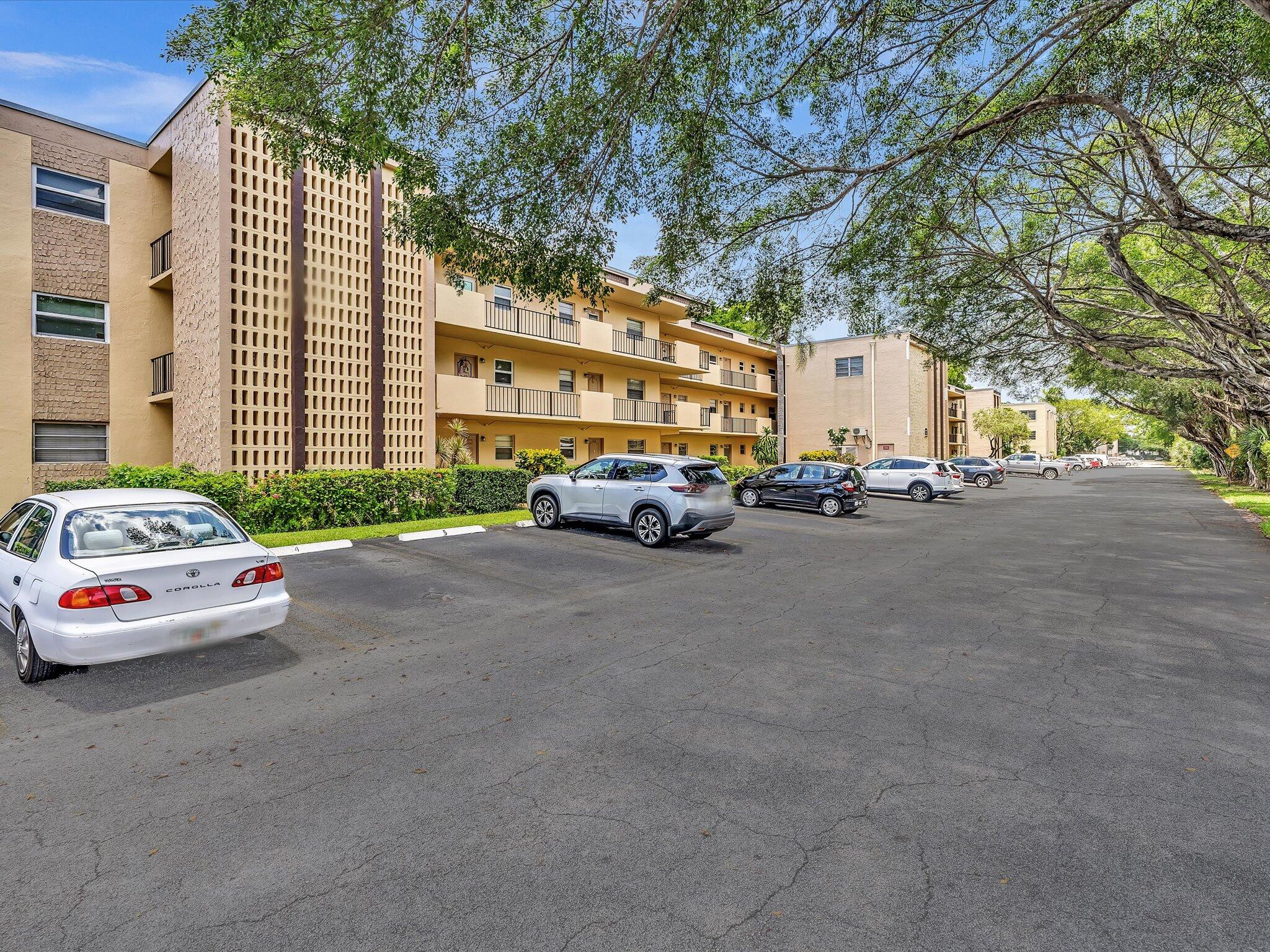100 Ashbury Road, Unit 103 Hollywood, FL 33024 - Photo 2 of 39 01-FPP00001