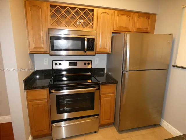 $2,395 | 2810 North Oakland Forest Drive, Unit 204, Oakland Park, FL 33309