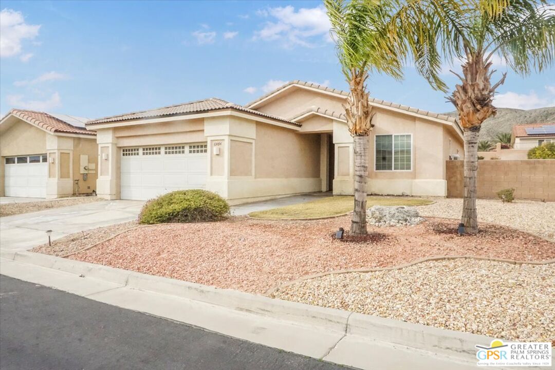 65094 Cliff Cir North