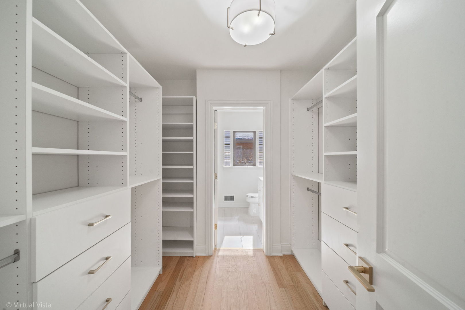 363 Uvedale Road Riverside, IL 60546 - Photo 16 of 38