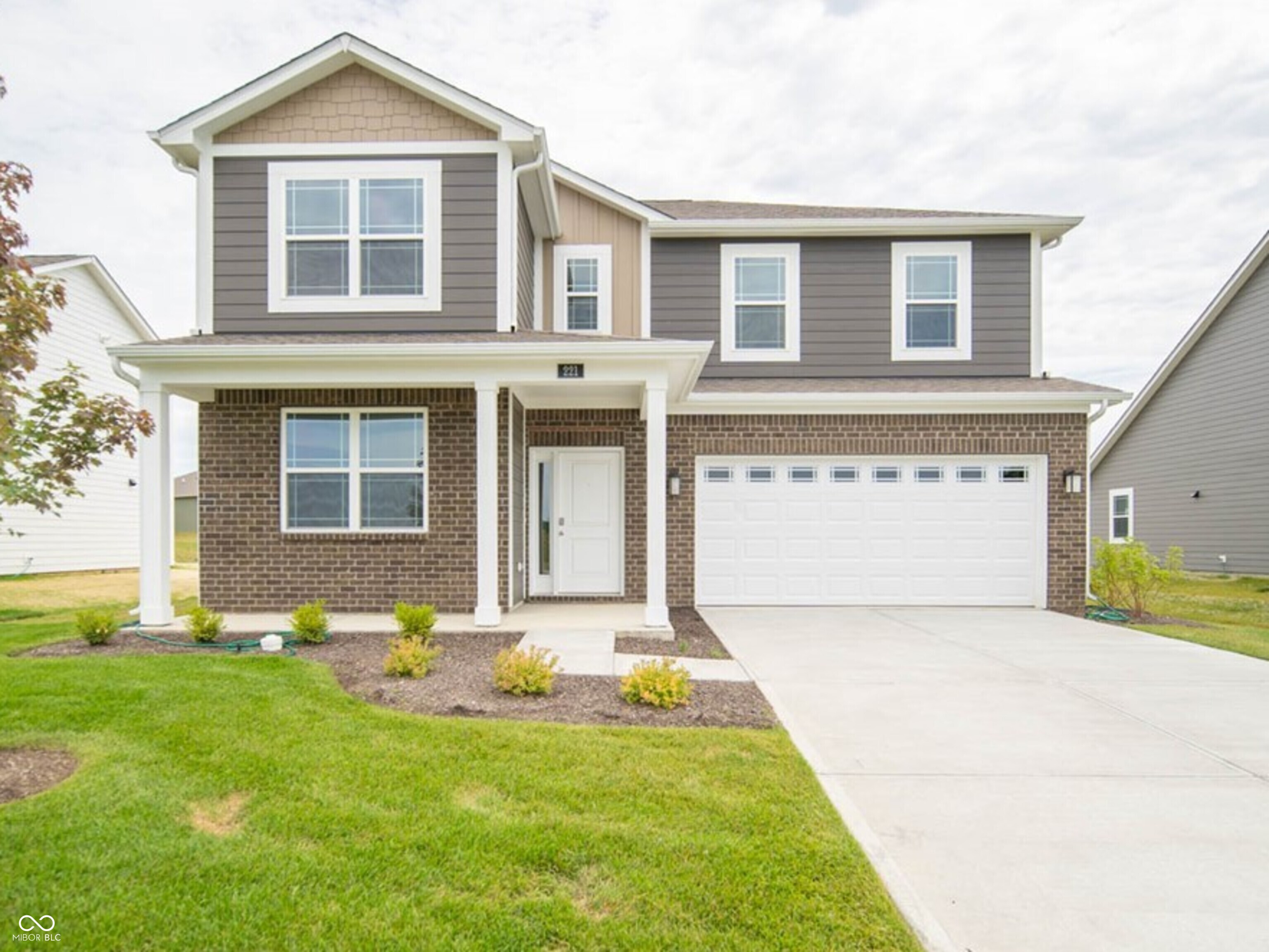 221 Velvet Hat Road Danville, IN 46122 - Photo 1 of 58 Gallery Image 1