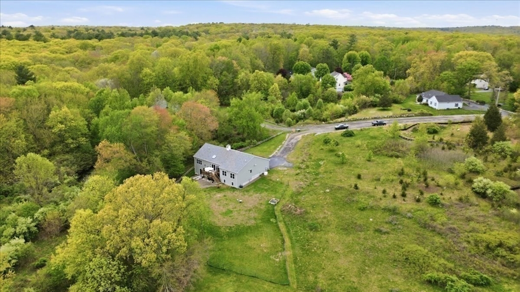 14 R Orchard Street Blackstone, MA 01504 - Photo 31 of 42 Gallery Image 31