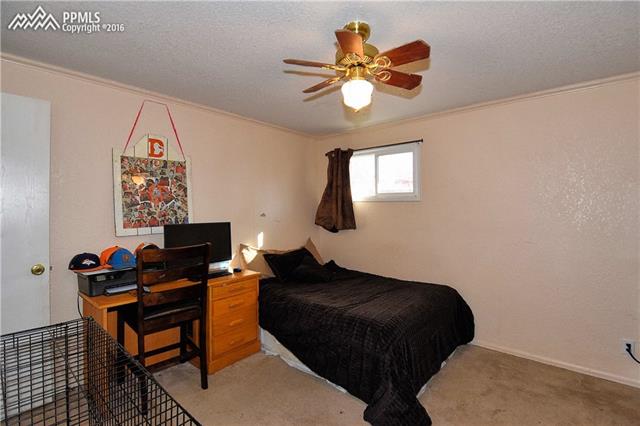 2003 Winston Road Colorado Springs, CO 80909 - Photo 18 of 26