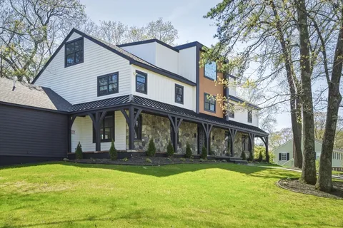 $3,200,000 | 70 Birch Hill Road, Belmont, MA 02478