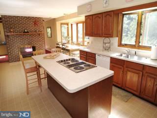 332 Darlington Road Media, PA 19063 - Photo 5 of 6