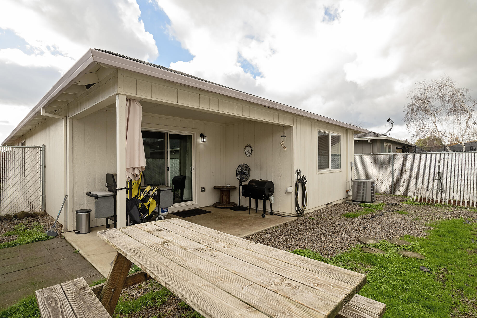 455 Montclair Way Eagle Point, OR 97524 - Photo 15 of 17 Montclair012 copy