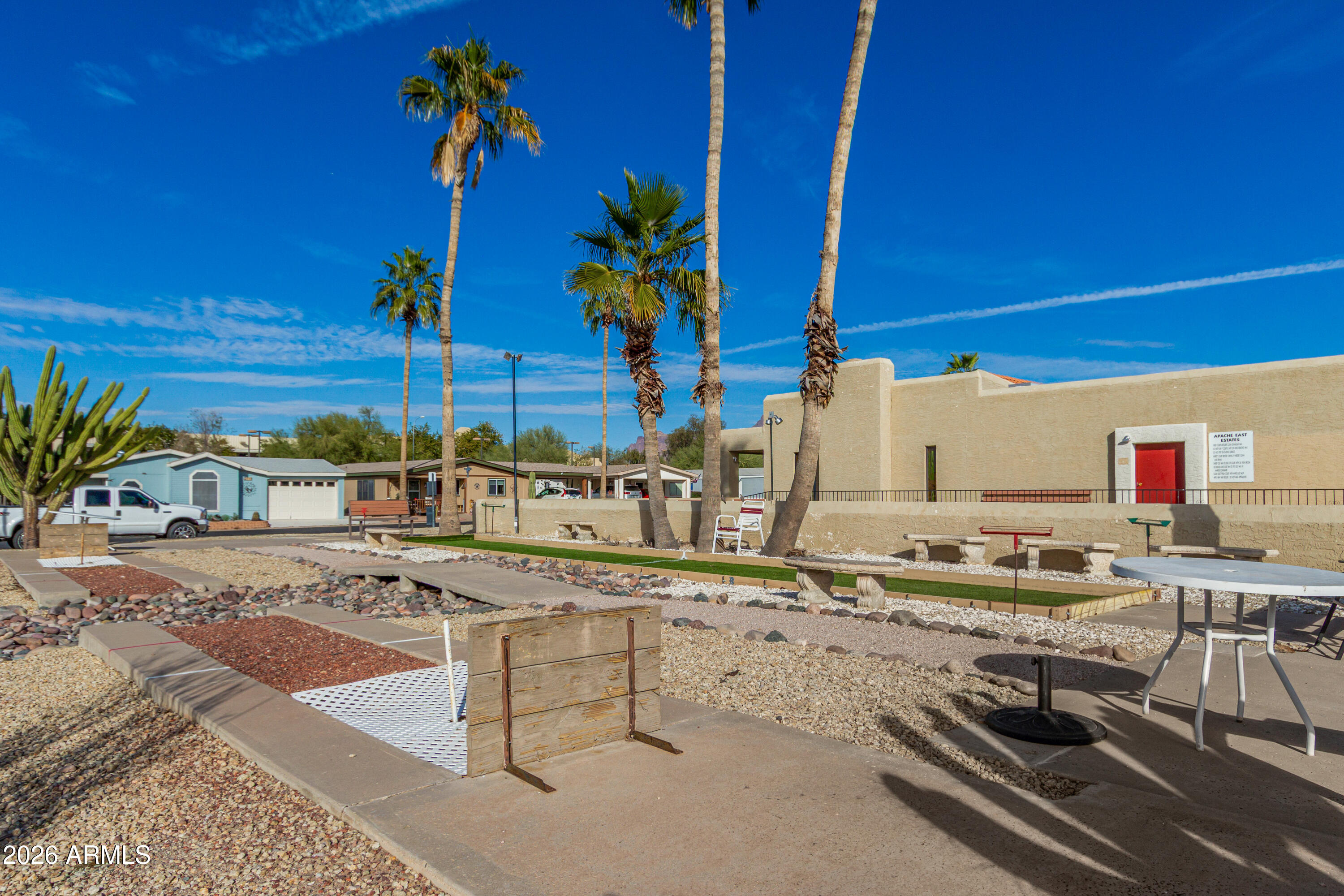 3500 South Tomahawk Road, Unit 188 Apache Junction, AZ 85119 - Photo 24 of 25 Community horseshoe