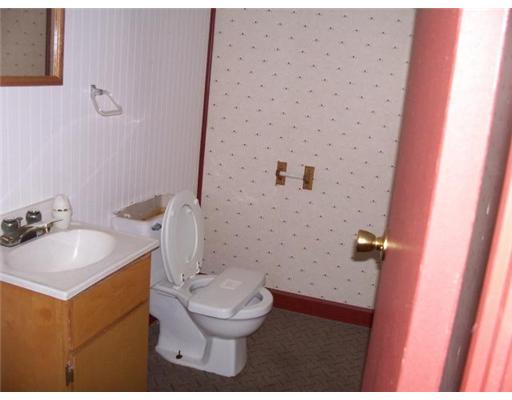 560 New Salem Road Uniontown, PA 15401 - Photo 4 of 6 Other. powder room