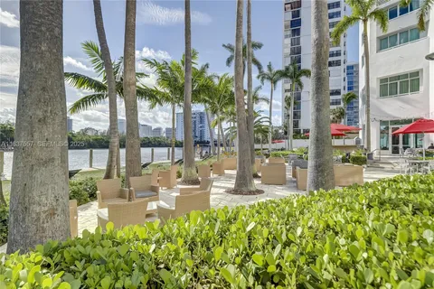 $109,000 | 2670 East Sunrise Boulevard, Unit 1117, Fort Lauderdale, FL 33304