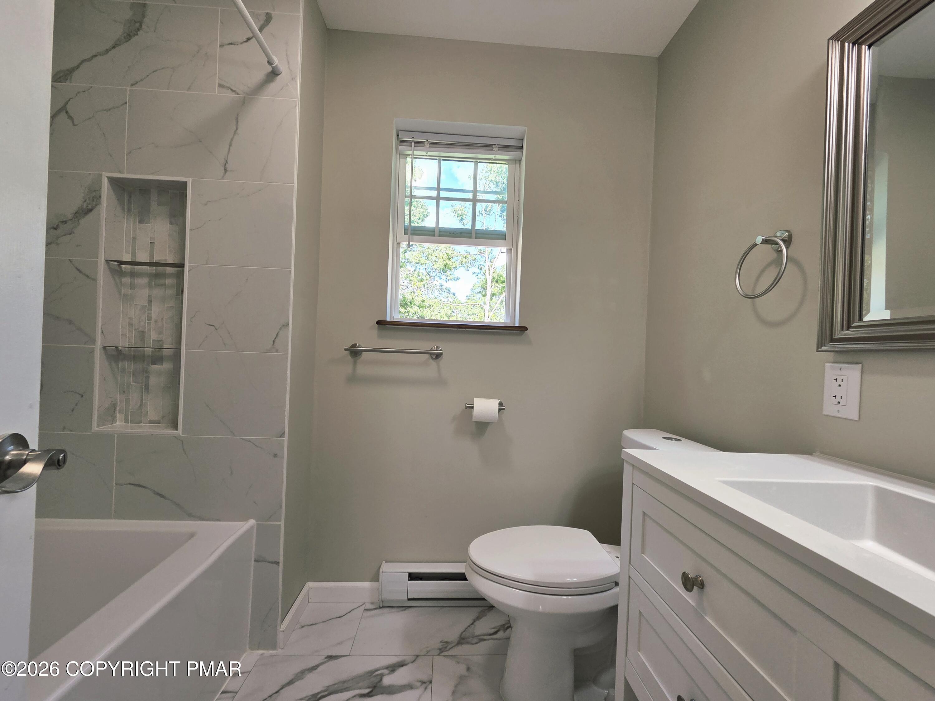 2149 Valleyview Drive Bushkill, PA 18324 - Photo 12 of 17 Prime Bath
