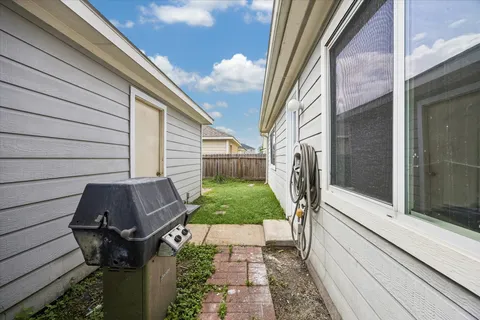 $209,000 | 6106 Settlers Lake Circle East, Katy, TX 77449