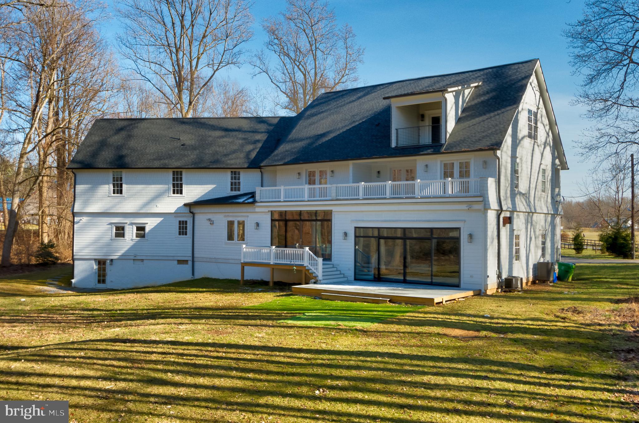 340 Ednor Road Ashton, MD 20861 - Photo 3 of 67