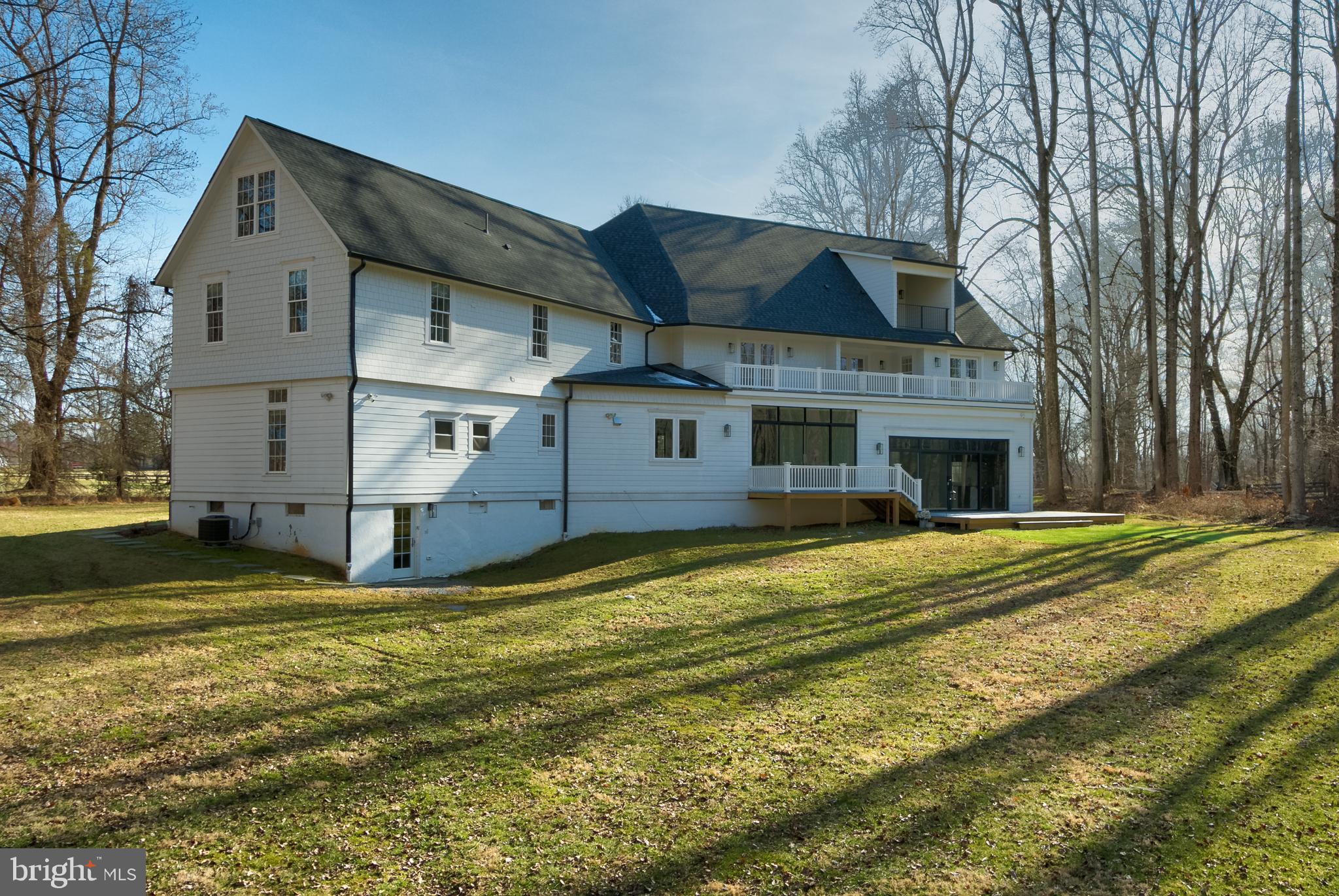 340 Ednor Road Ashton, MD 20861 - Photo 4 of 67