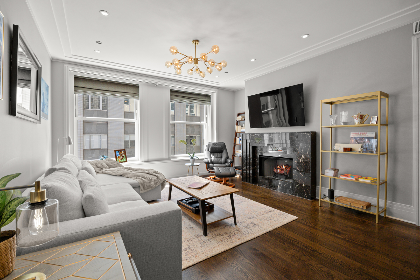 159 East Walton Place, Unit 12D Chicago, IL 60611 - Photo 5 of 25