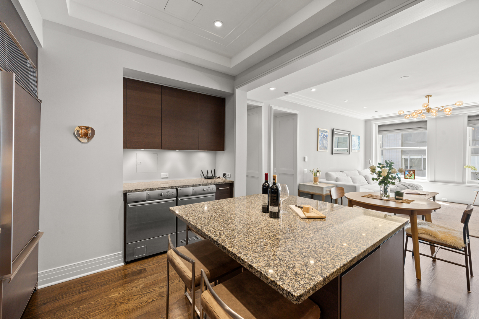 159 East Walton Place, Unit 12D Chicago, IL 60611 - Photo 10 of 25