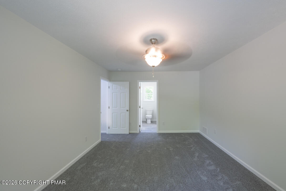 1125 Glouster Road, Unit 3209 Tobyhanna, PA 18466 - Photo 30 of 53 LL1_9831