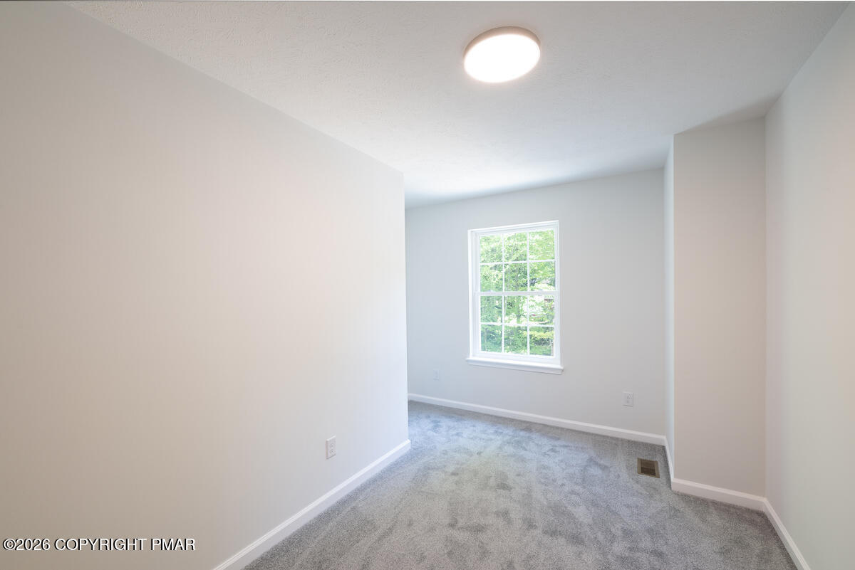 1125 Glouster Road, Unit 3209 Tobyhanna, PA 18466 - Photo 39 of 53 LL1_9849-Edit