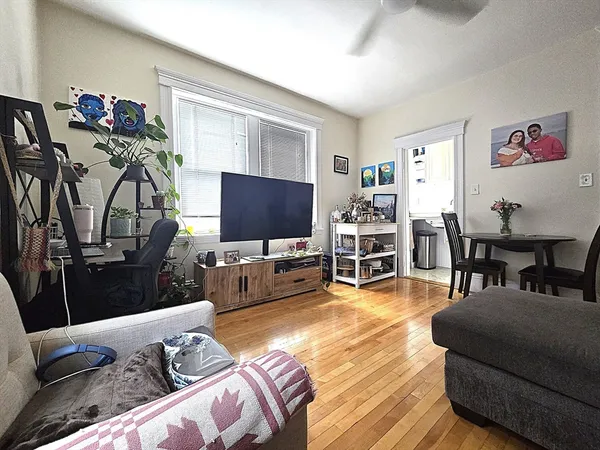 $2,600 | 164 Strathmore Road, Unit 25, Boston, MA 02135