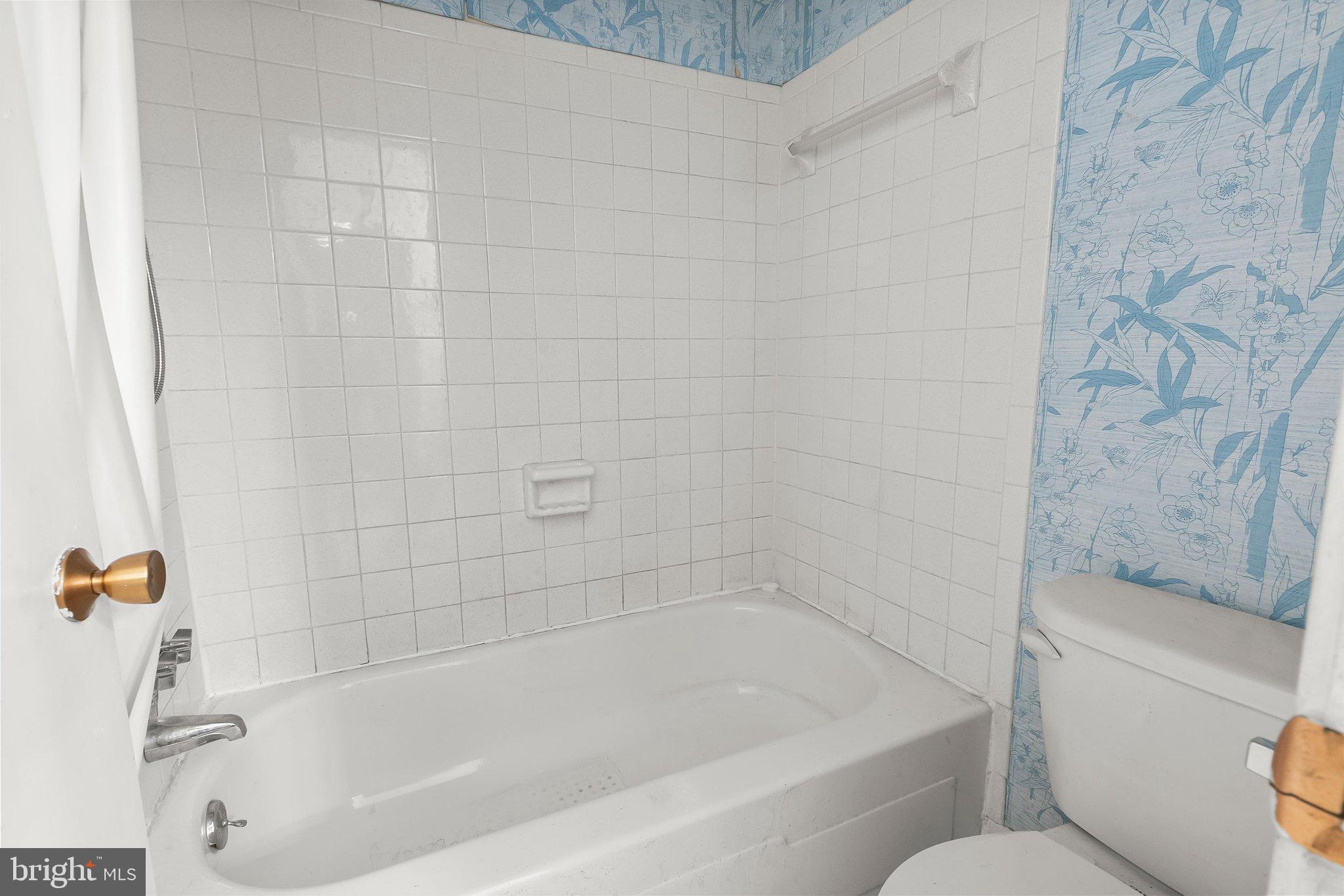 9770 Basket Ring Road Columbia, MD 21045 - Photo 25 of 43 Full Bathroom