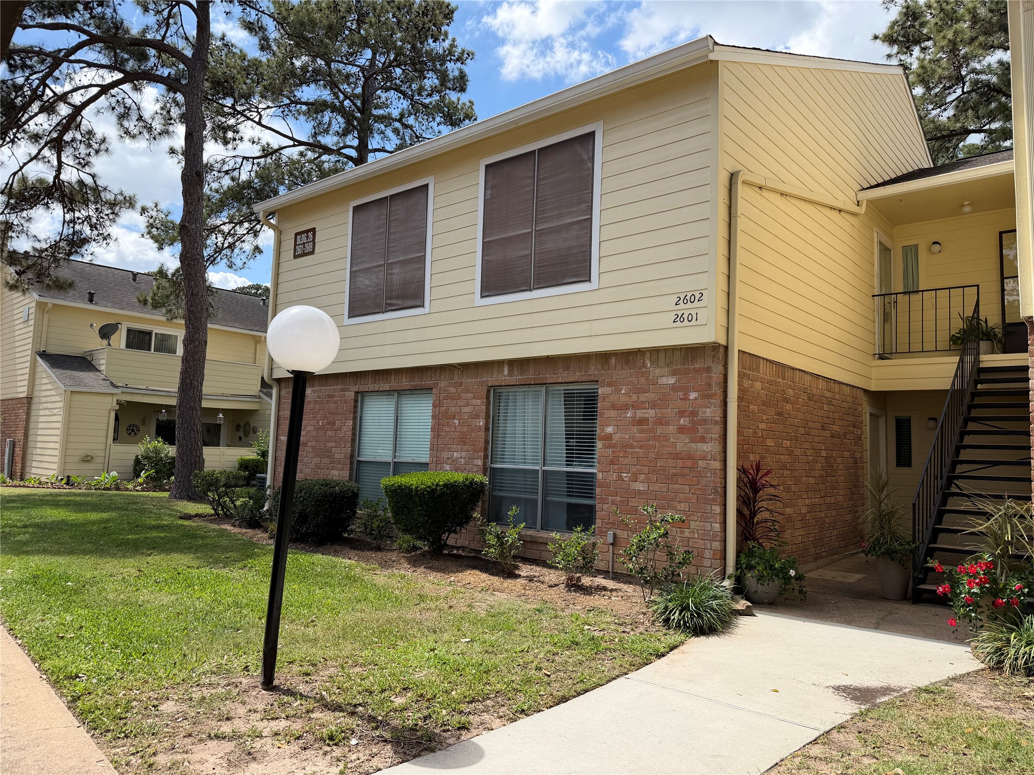 14555 Wunderlich Drive, Unit 2602 Houston, TX 77069 - Photo 1 of 30 Second floor unit