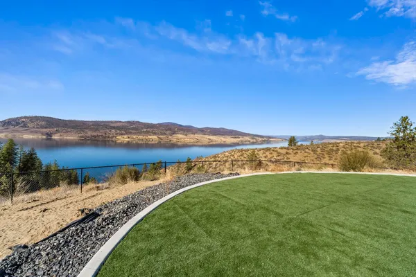 $1,500,000 | 29249 Rock Land Way East, Unit 29249 ROCK LAND WAY EAST, Seven Bays, WA 99122