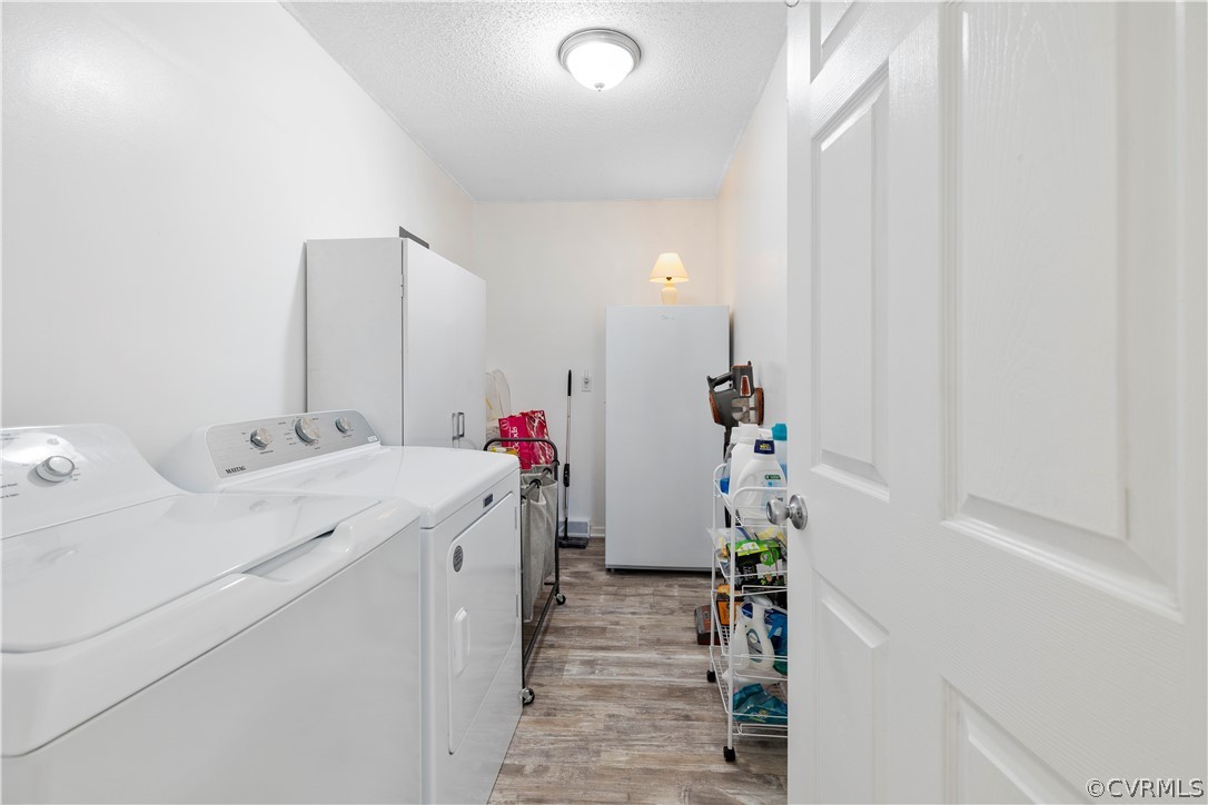 989 Countyline Road Keysville, VA 23947 - Photo 17 of 22 a room with a sink and a mirror