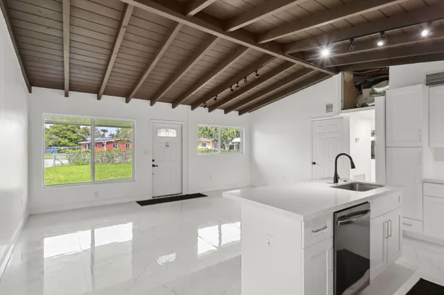 $489,900 | 1530 Northwest 18th Court, Fort Lauderdale, FL 33311