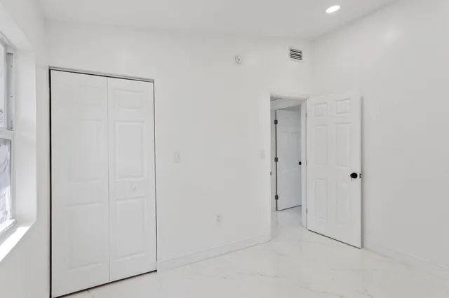 $489,900 | 1530 Northwest 18th Court, Fort Lauderdale, FL 33311