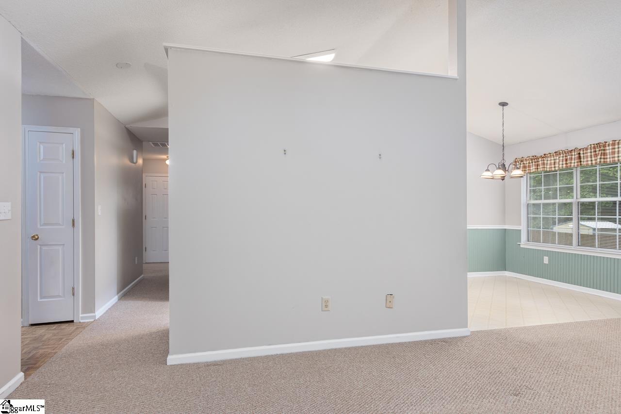 129 West Fall River Way Simpsonville, SC 29680 - Photo 12 of 36 Gallery Image 12