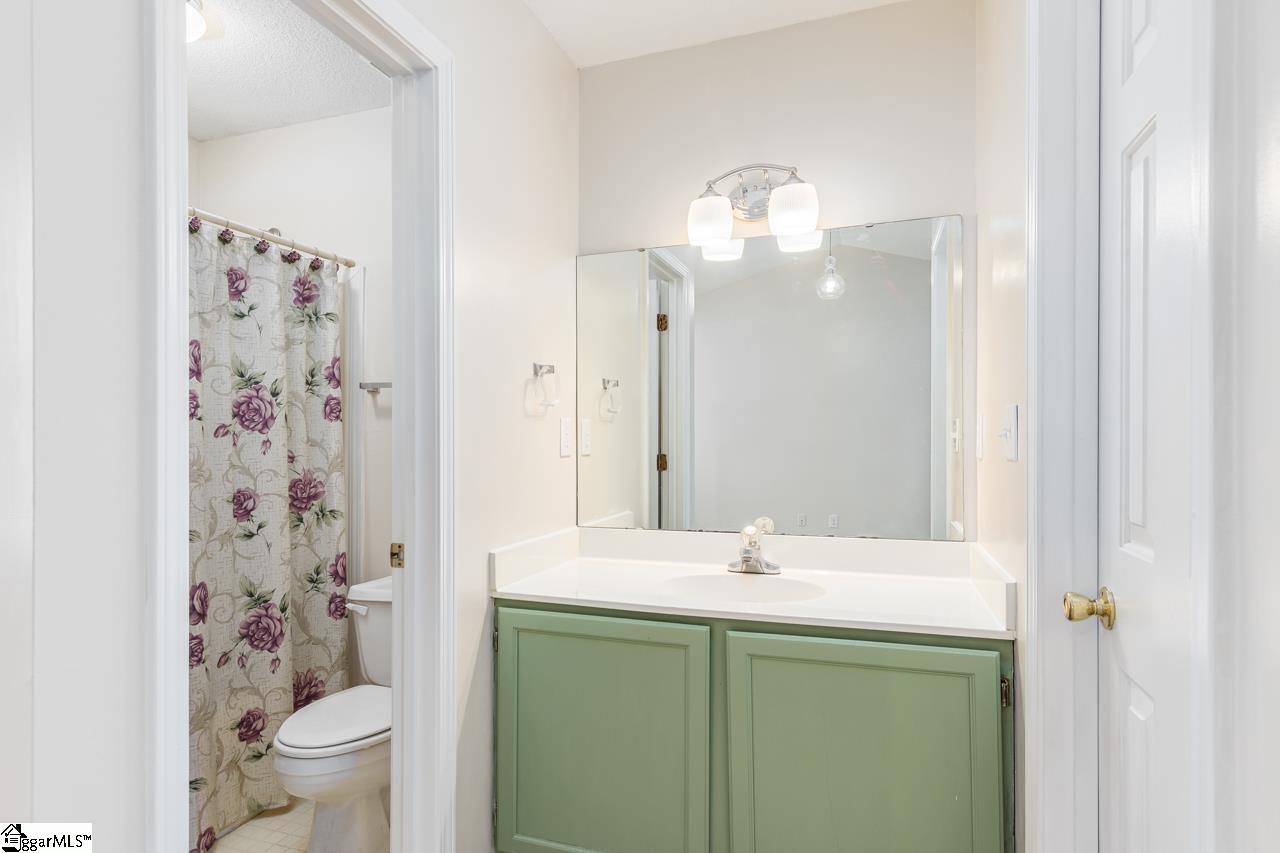 129 West Fall River Way Simpsonville, SC 29680 - Photo 26 of 36 Gallery Image 26