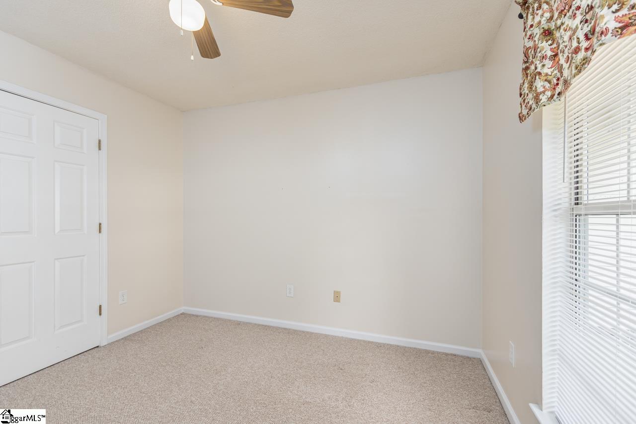 129 West Fall River Way Simpsonville, SC 29680 - Photo 30 of 36 Gallery Image 30