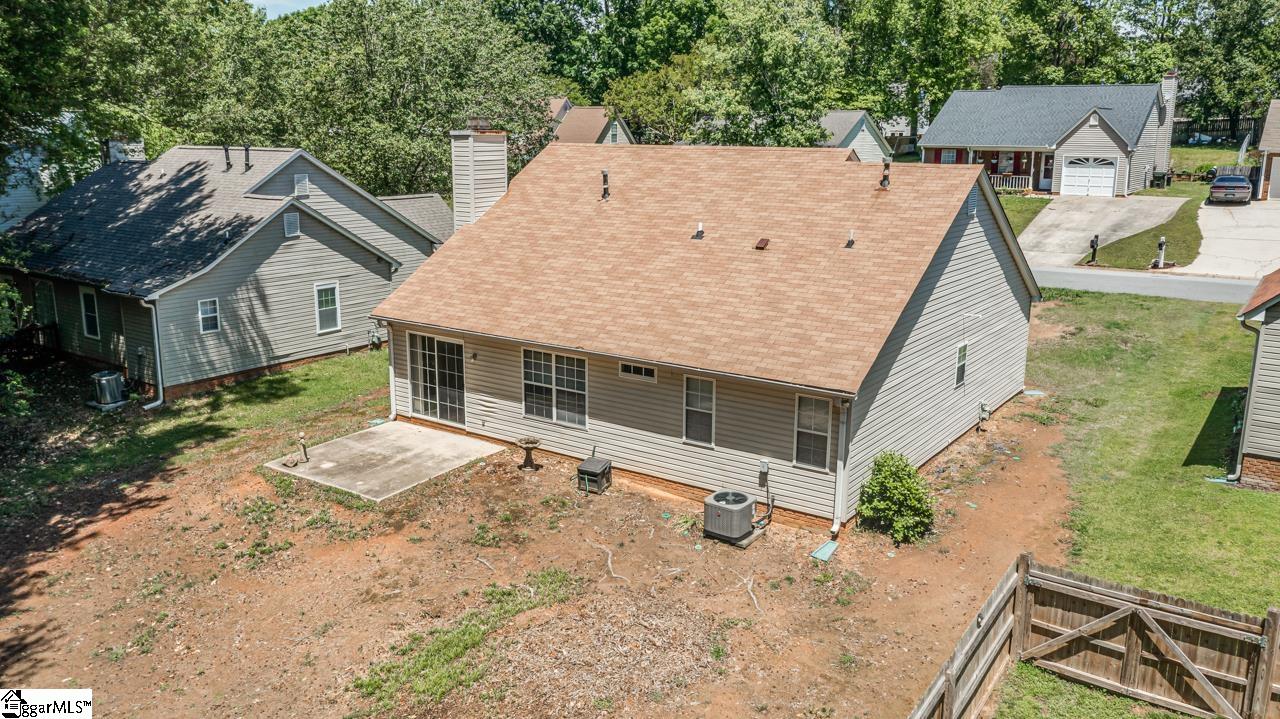 129 West Fall River Way Simpsonville, SC 29680 - Photo 35 of 36 Gallery Image 35