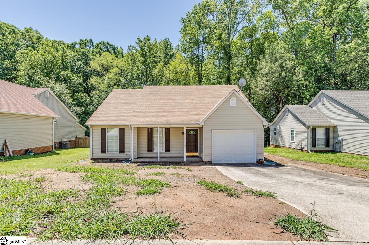 129 West Fall River Way Simpsonville, SC 29680 - Photo 8 of 36 Gallery Image 8