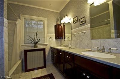 2813 Edgehill Road Cleveland, OH 44118 - Photo 16 of 23 Gallery Image 16