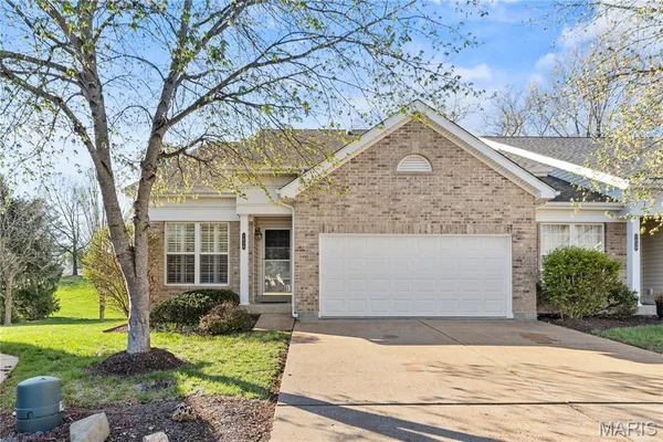 $399,500 | 1036 Arbor Pointe Drive, Manchester, MO 63088