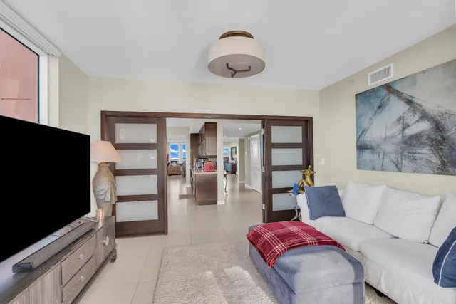 $2,250,000 | 2110 North Ocean Boulevard, Unit 7B, Fort Lauderdale, FL 33305