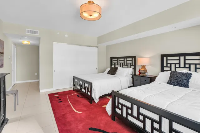 $2,250,000 | 2110 North Ocean Boulevard, Unit 7B, Fort Lauderdale, FL 33305