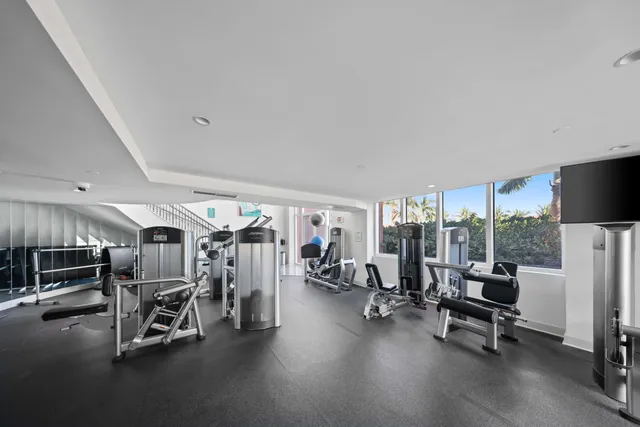 $2,250,000 | 2110 North Ocean Boulevard, Unit 7B, Fort Lauderdale, FL 33305