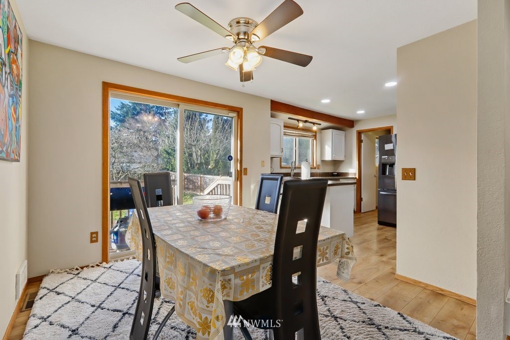 17430 28th Avenue Southeast Bothell, WA 98012 - Photo 6 of 21 Gallery Image 6