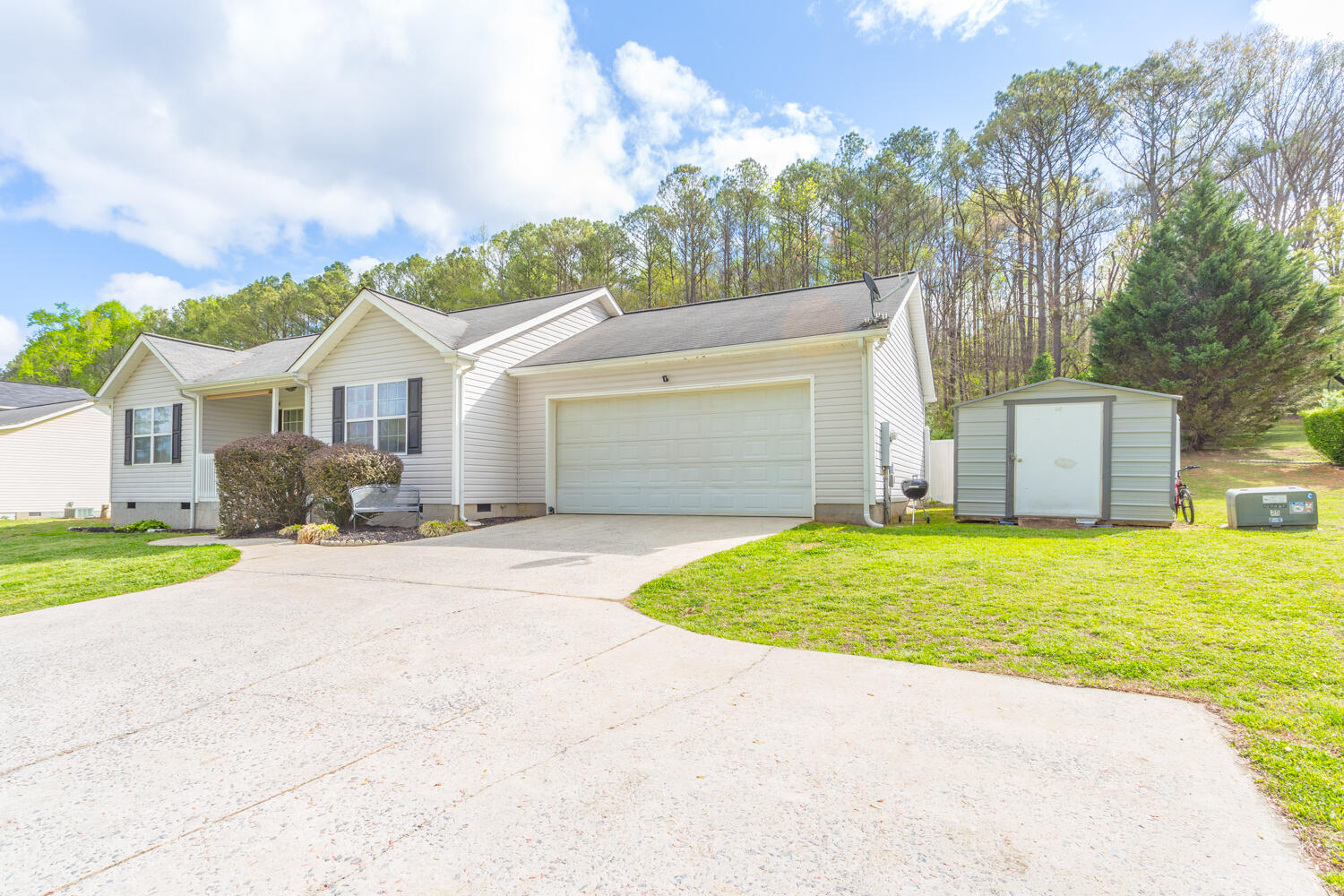 2322 Waring Road Dalton, GA 30721 - Photo 2 of 21 2322 Warren HD-7