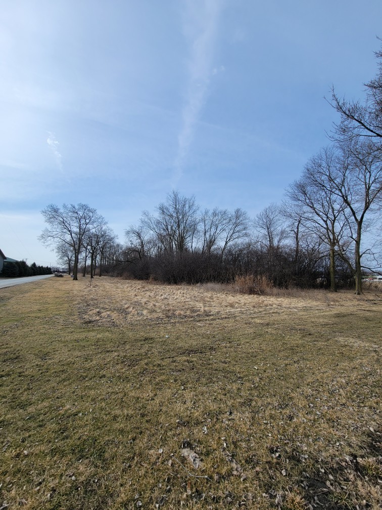 817 South Ladd Street Pontiac, IL 61764 - Photo 1 of 1 a view of lake