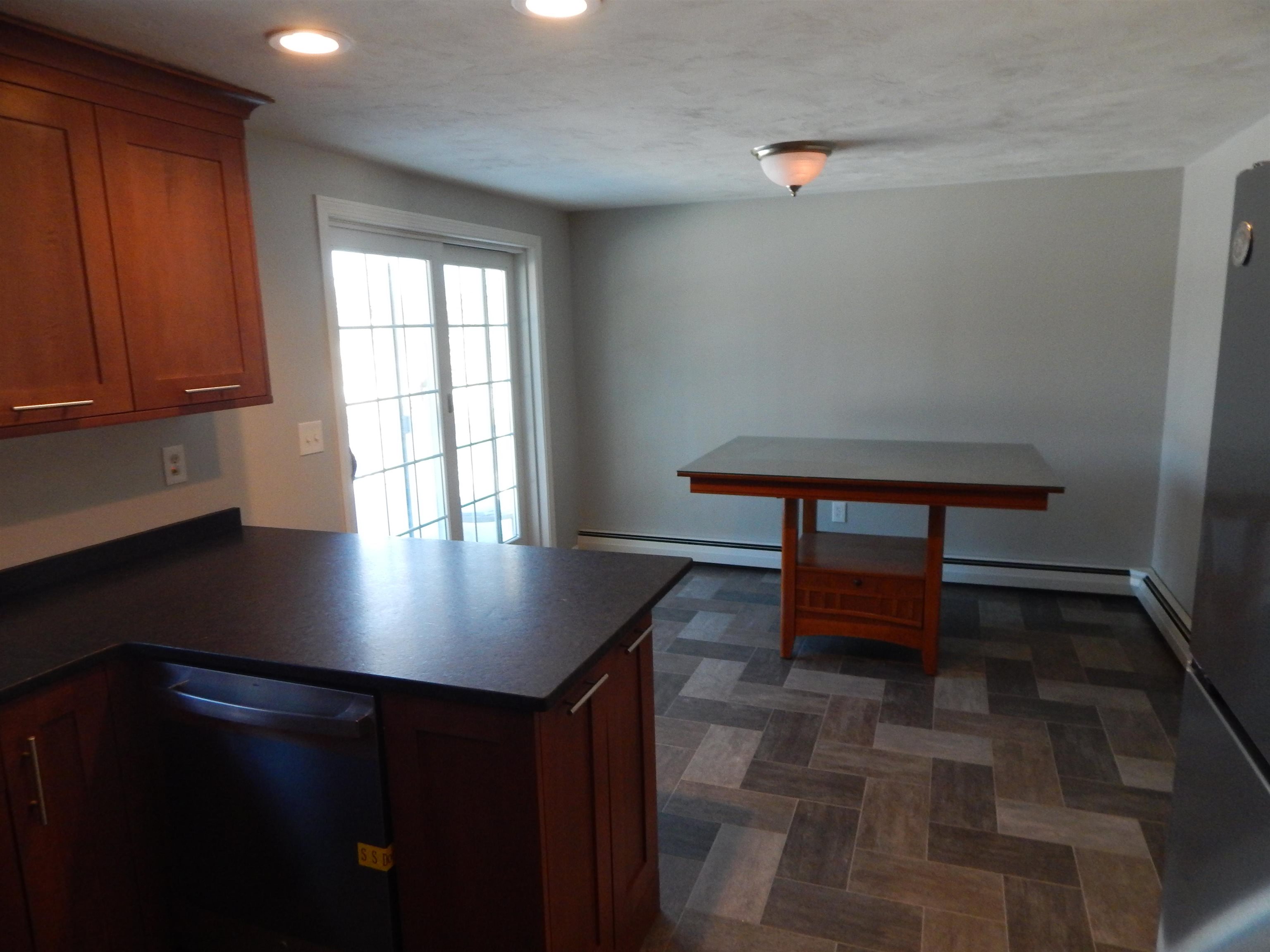 3 R Bonnie Lane Derry, NH 03038 - Photo 14 of 40