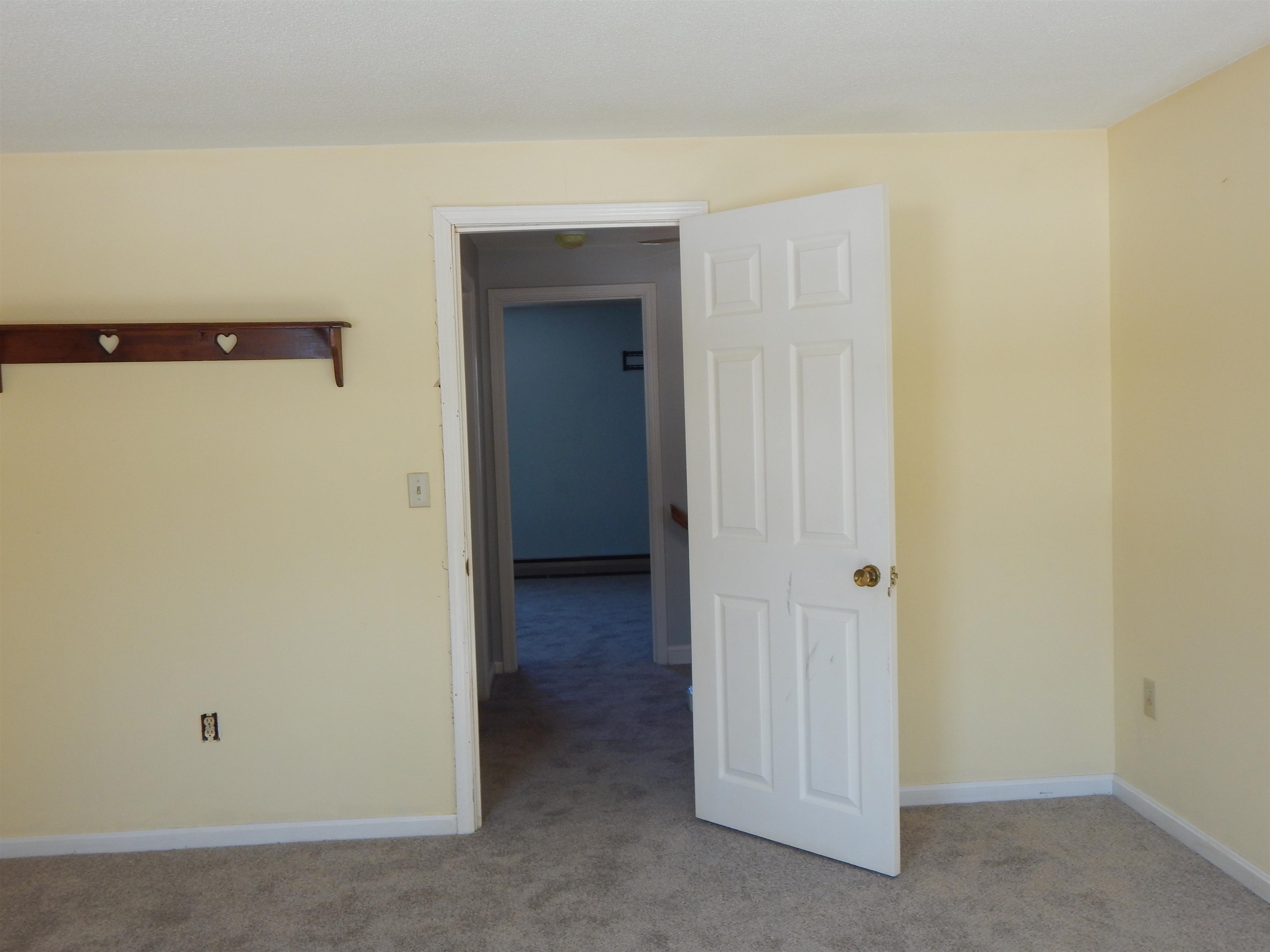 3 R Bonnie Lane Derry, NH 03038 - Photo 31 of 40