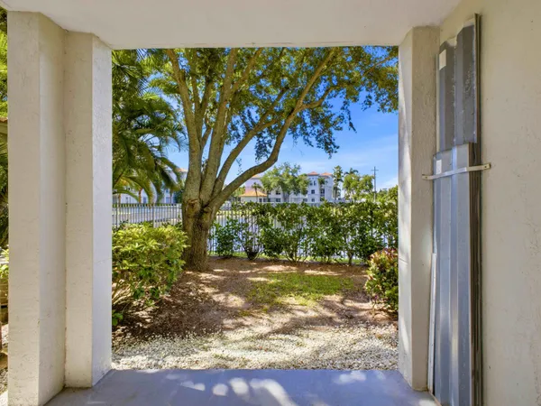 $2,000 | 11041 Legacy Boulevard, Unit 103, Palm Beach Gardens, FL 33410