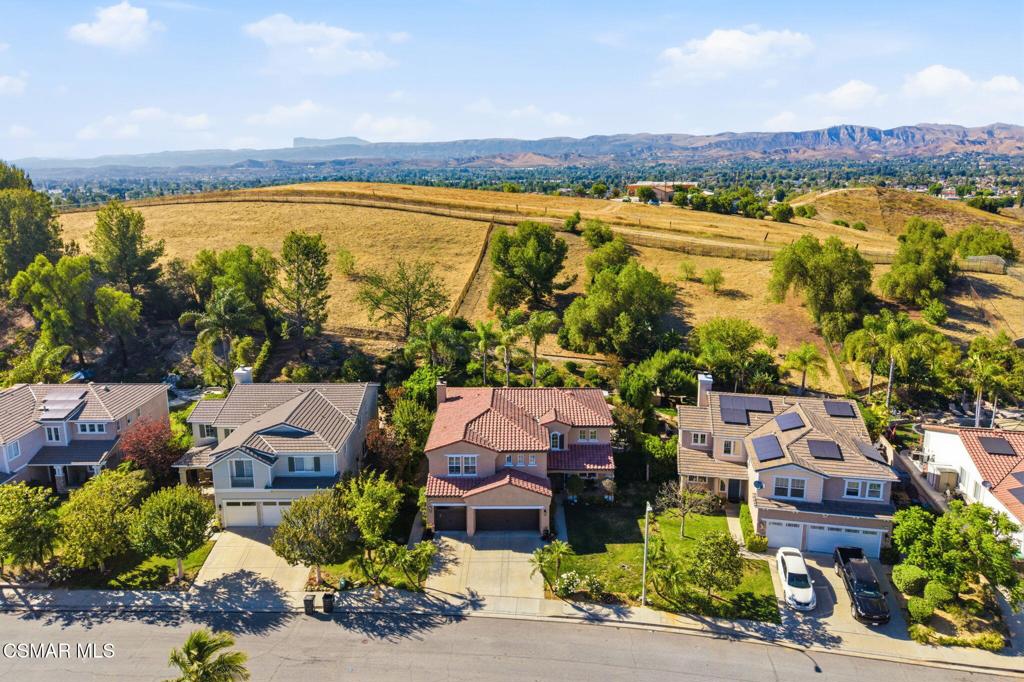 2273 Rudolph Drive Simi Valley, CA 93065 - Photo 7 of 58